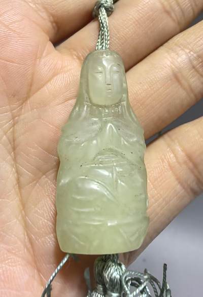 创汇时期工美出品老料岫玉观音吊坠 尺寸:3.8cm*1.8cm*1.3cm 克重:11g