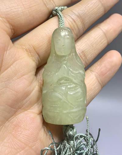 创汇时期工美出品老料岫玉观音吊坠 尺寸:3.8cm*1.8cm*1.3cm 克重:11g