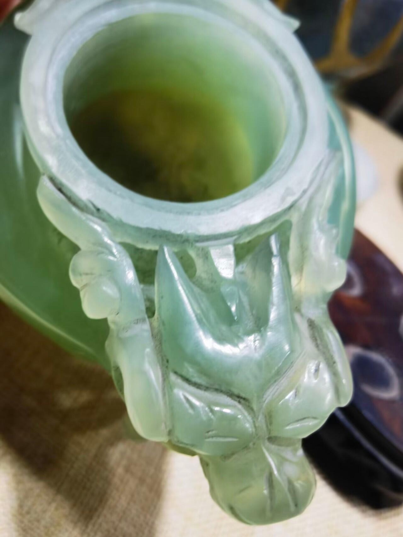 创汇时期出品北京玉器二厂懋隆商店岫玉三足龙头香炉尺寸：高含底座11cm*长15.5cm*宽约9.5cm