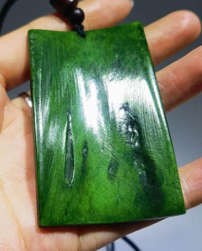 高端文玩大展宏图吊坠挂件牌男款，精雕细刻，立体感十足！可见手工雕刻痕迹！尺寸：6.6cm*4.0cm*0.6cm   克重：28.4g