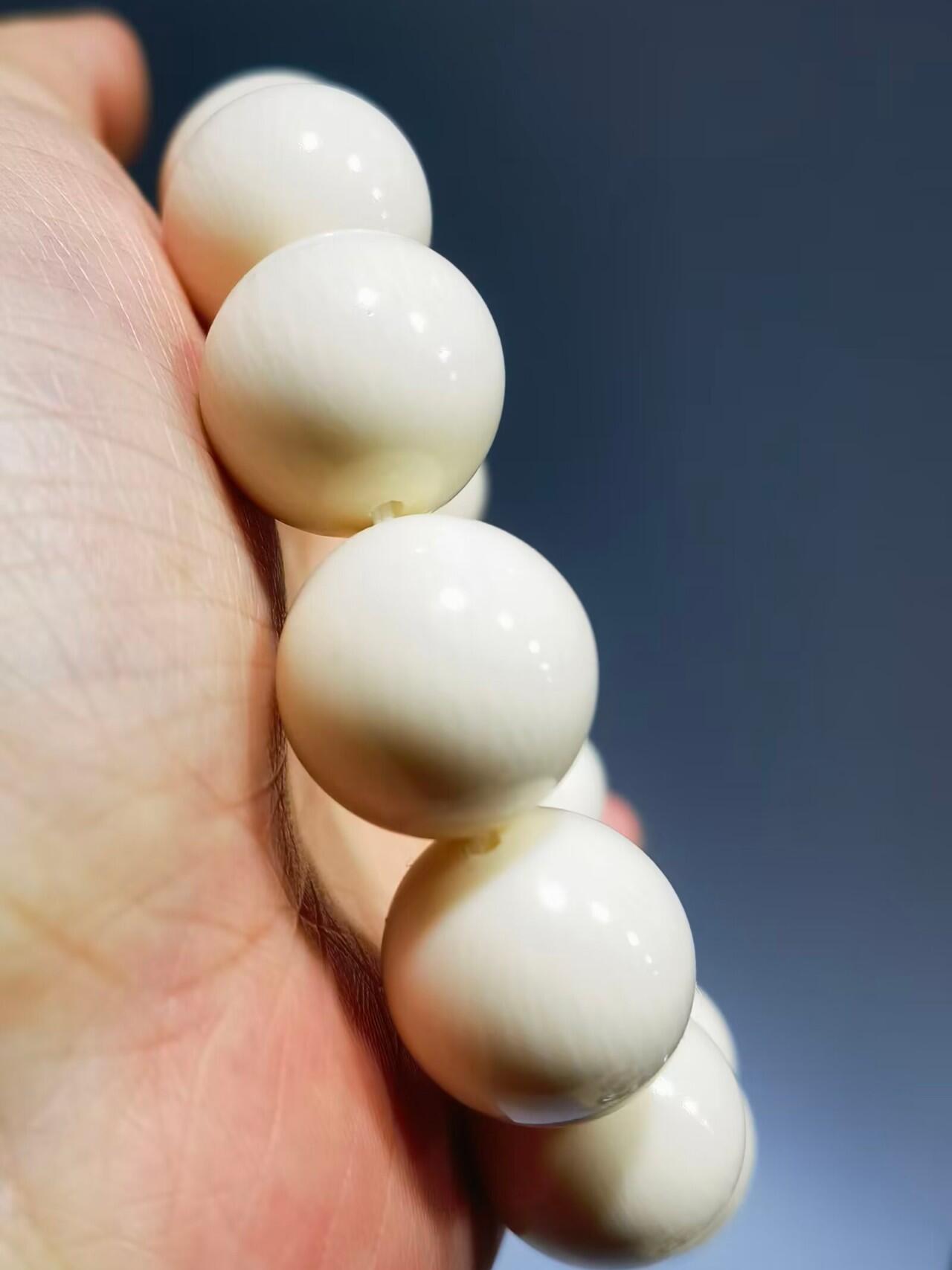 猛犸果冻料佛珠手串男款，料子油润细腻，尺寸:1.6cm克重:50