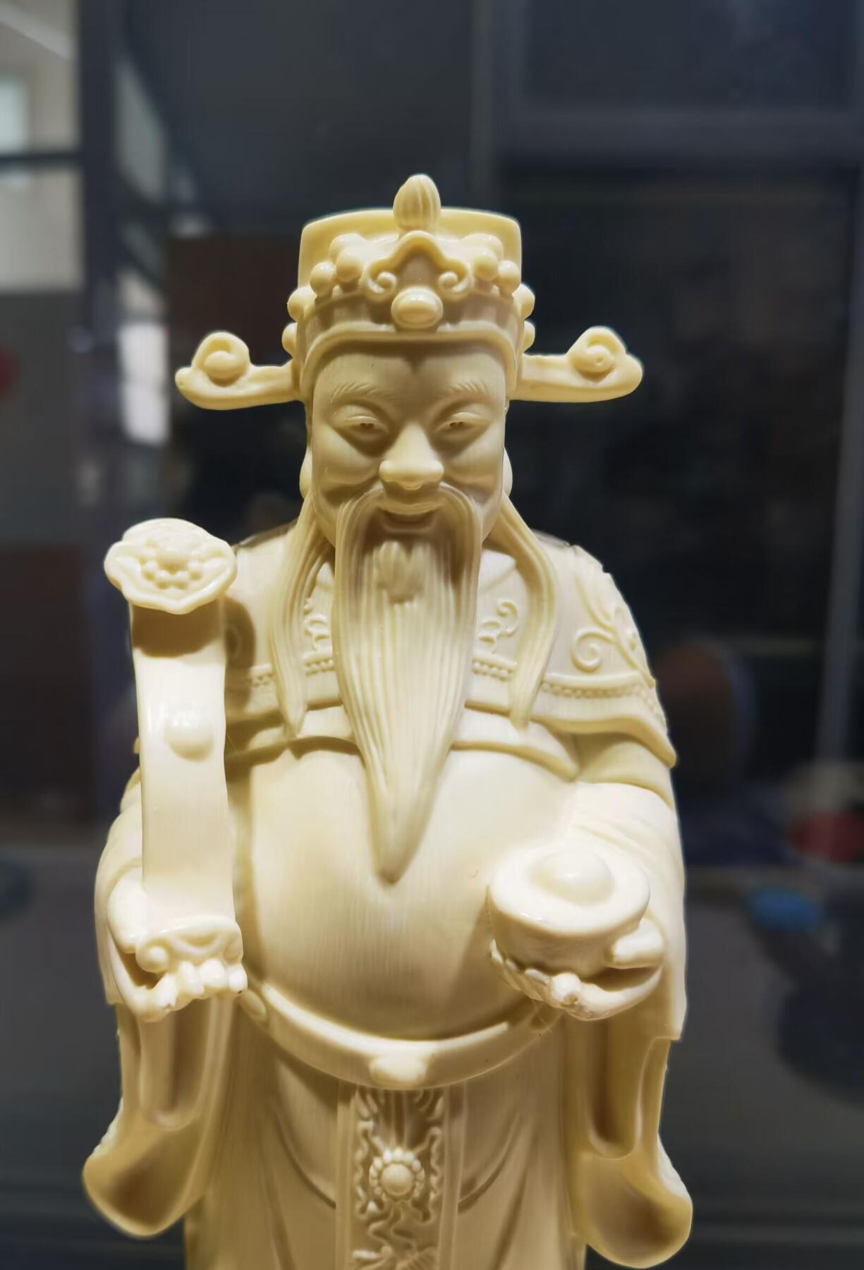 猛犸财神办公乔迁摆件，老料​纹路漂亮，精雕细刻，开脸喜庆吉祥！​尺寸:20.05cm*8cm克重:615。