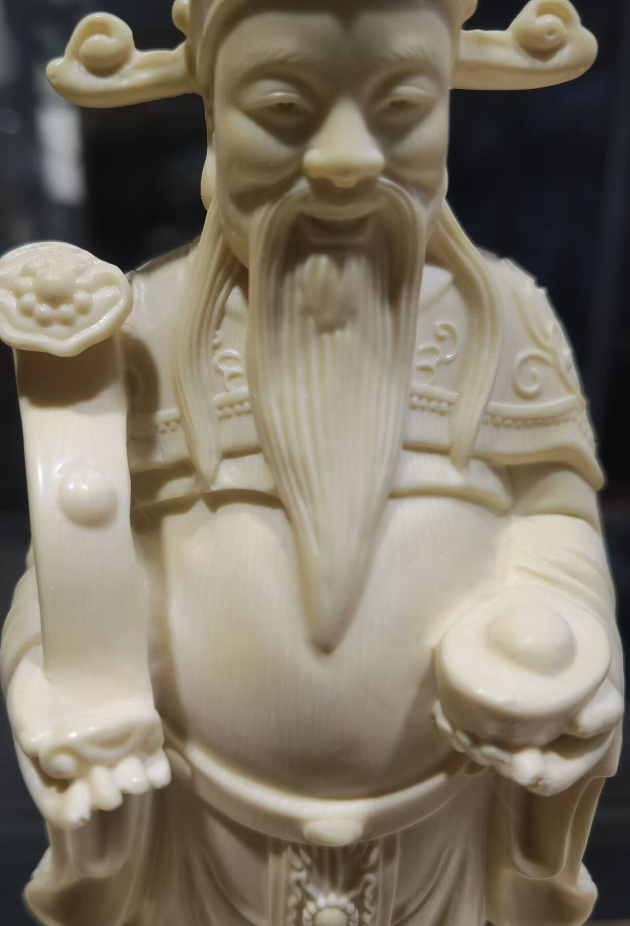 猛犸财神办公乔迁摆件，老料​纹路漂亮，精雕细刻，开脸喜庆吉祥！​尺寸:20.05cm*8cm克重:615。