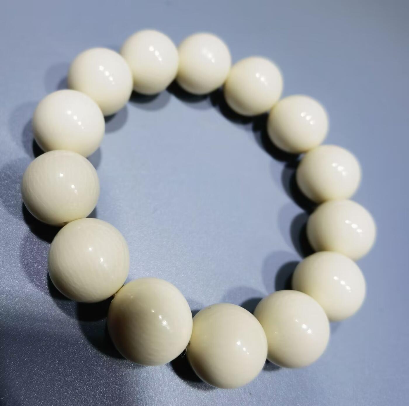 猛犸果冻料佛珠手串男款，料子油润细腻，尺寸:1.6cm克重:50