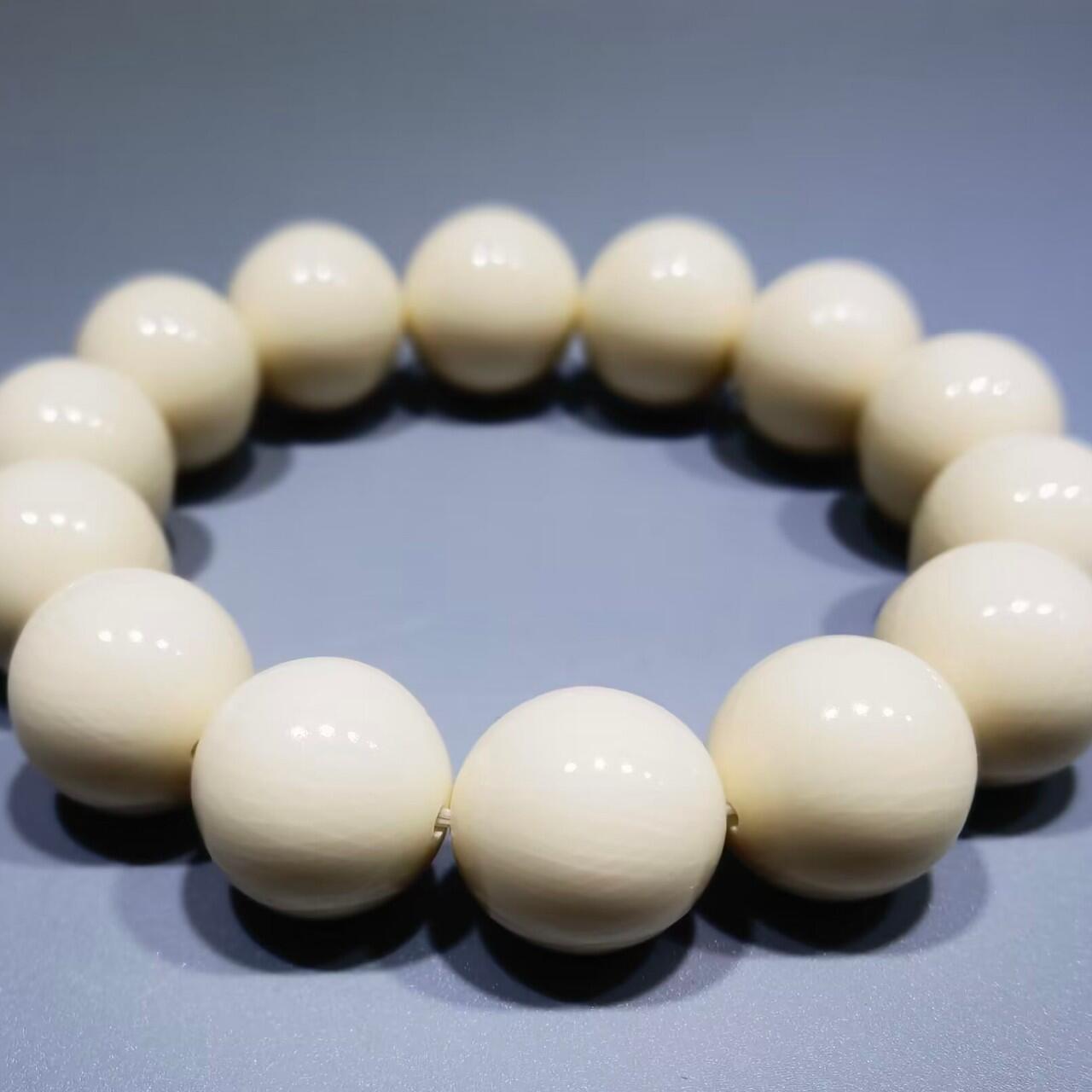 猛犸果冻料佛珠手串男款，料子油润细腻，尺寸:1.6cm克重:50