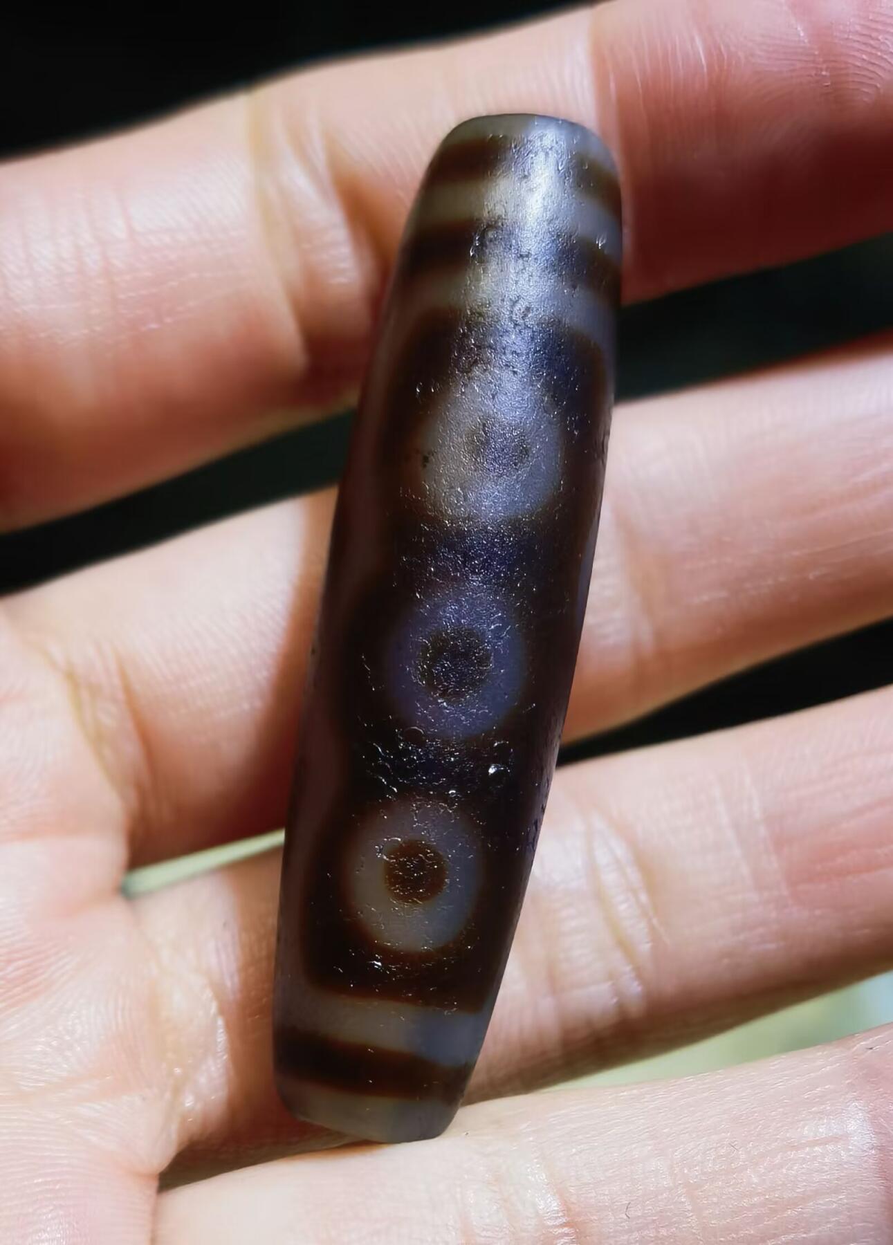 旧藏七眼天珠男女款吊坠挂件锁骨链，熟珠，已玉化包浆，可见天然风化纹马蹄纹等，尺寸:4.8cm*1.2cm