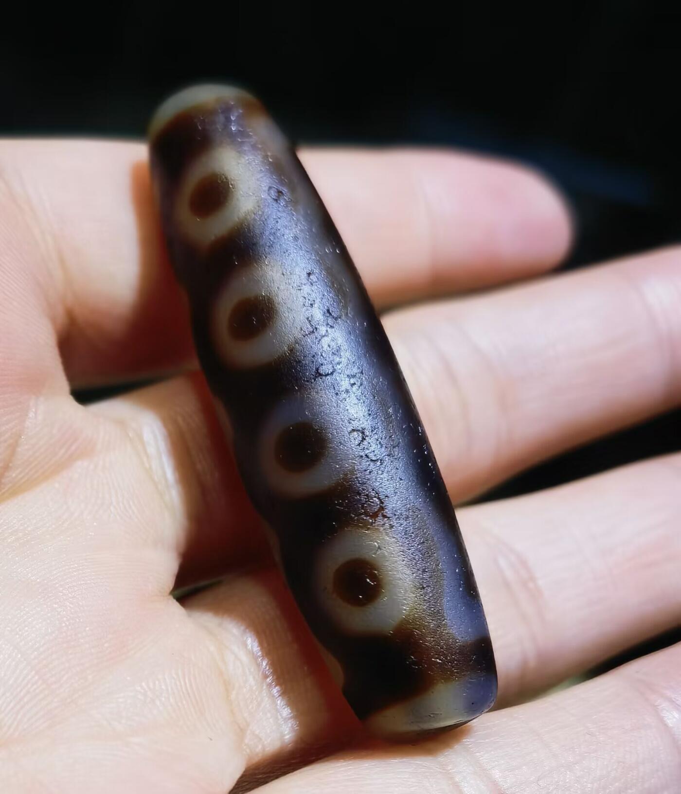 旧藏七眼天珠男女款吊坠挂件锁骨链，熟珠，已玉化包浆，可见天然风化纹马蹄纹等，尺寸:4.8cm*1.2cm