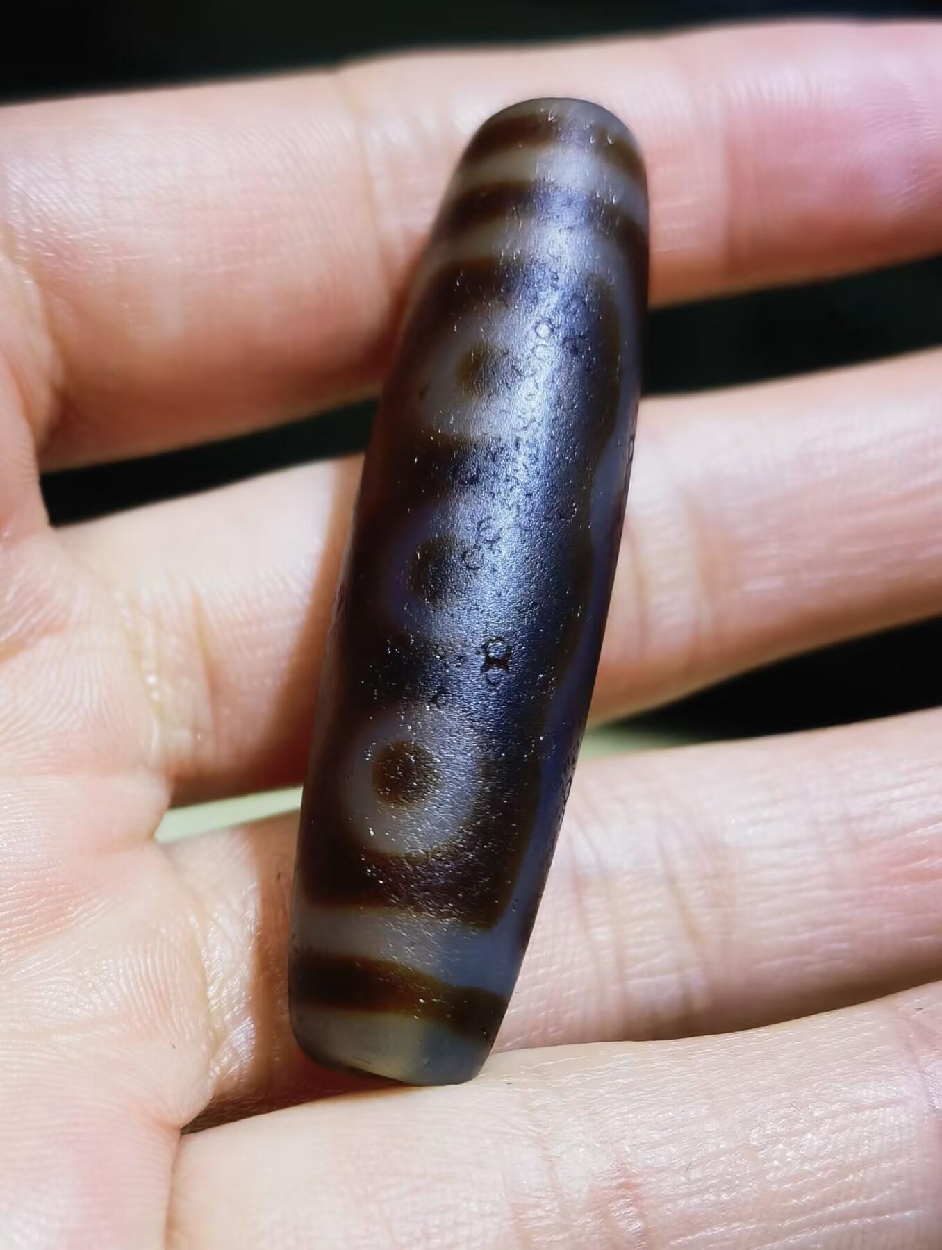 旧藏七眼天珠男女款吊坠挂件锁骨链，熟珠，已玉化包浆，可见天然风化纹马蹄纹等，尺寸:4.8cm*1.2cm