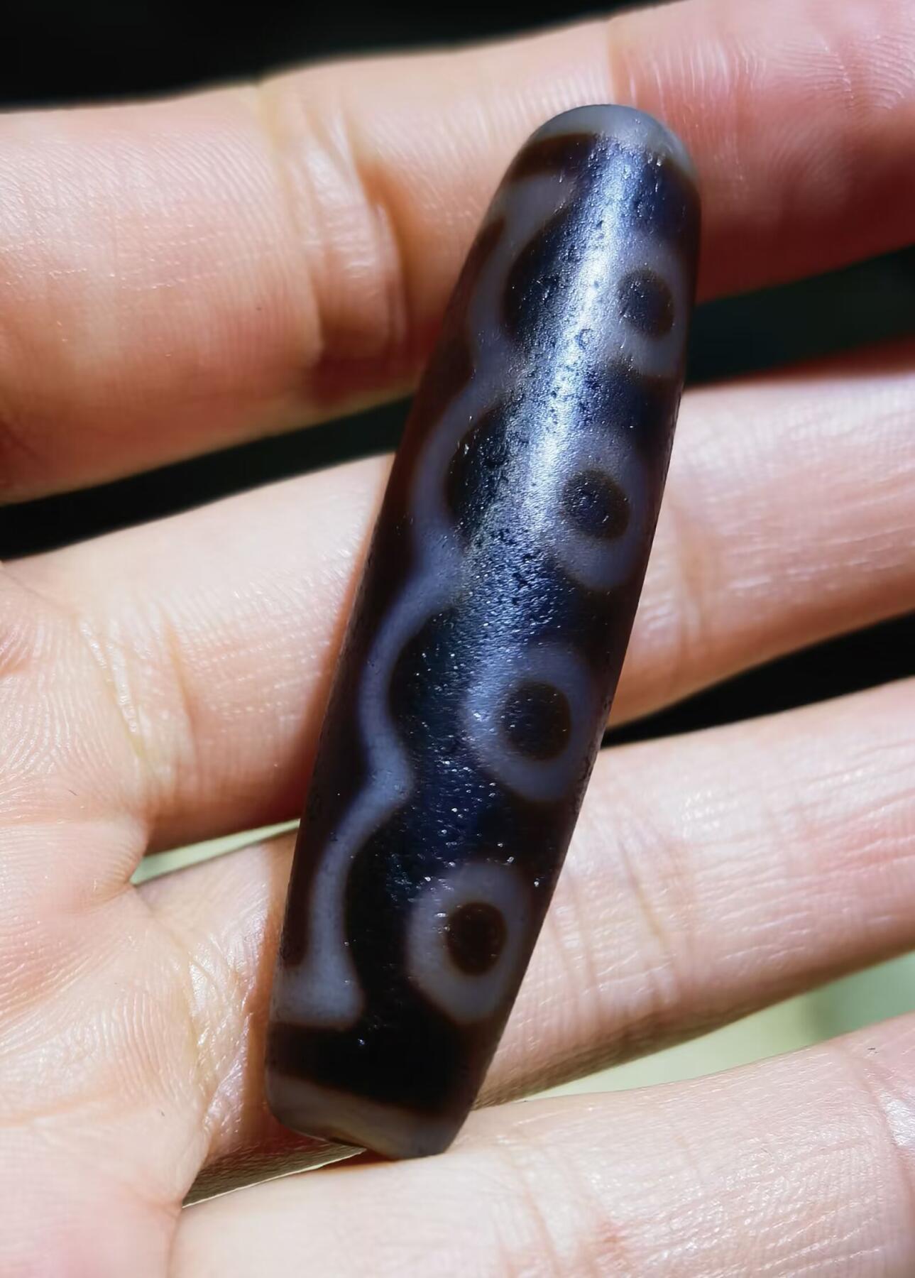 旧藏七眼天珠男女款吊坠挂件锁骨链，熟珠，已玉化包浆，可见天然风化纹马蹄纹等，尺寸:4.8cm*1.2cm