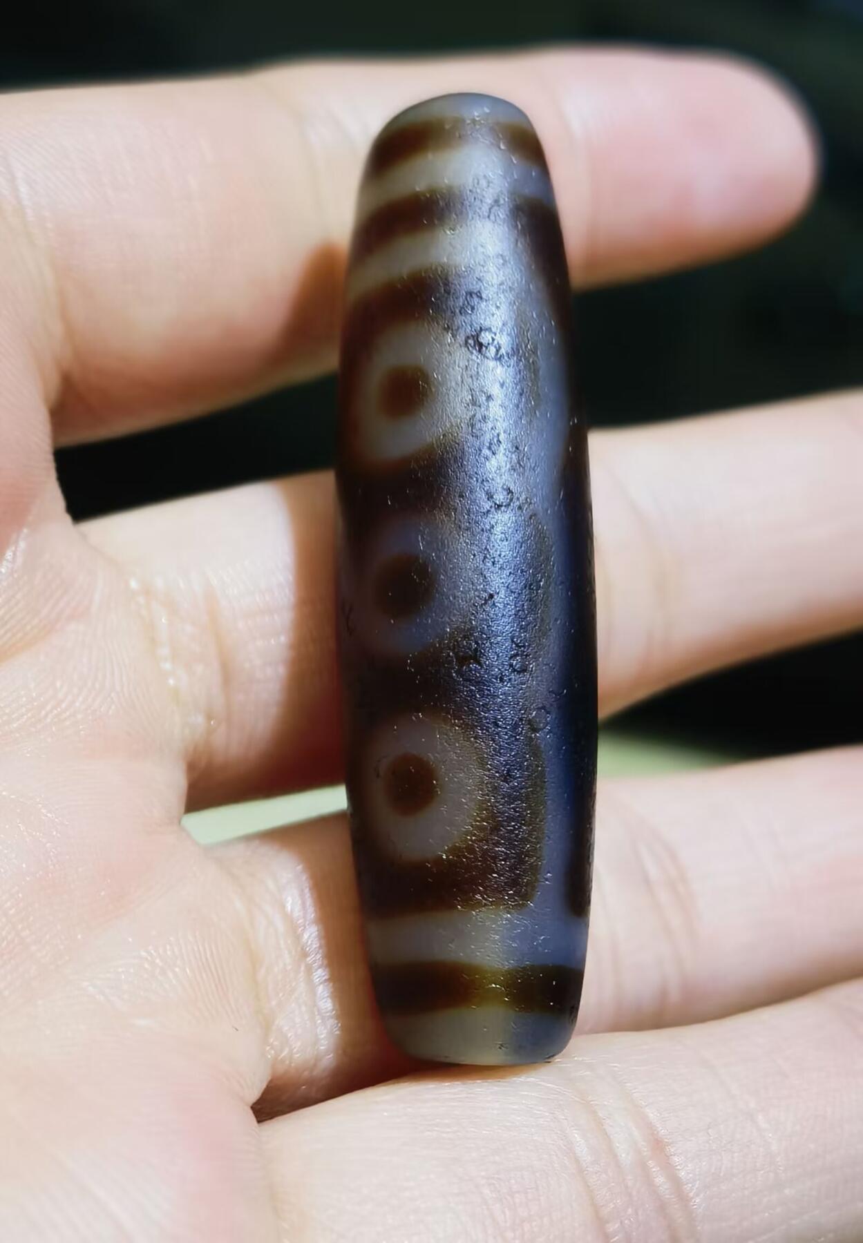 旧藏七眼天珠男女款吊坠挂件锁骨链，熟珠，已玉化包浆，可见天然风化纹马蹄纹等，尺寸:4.8cm*1.2cm