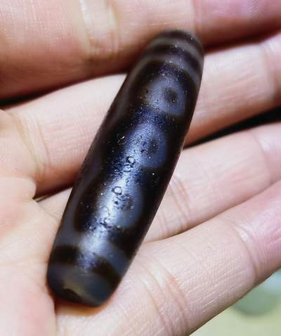 旧藏七眼天珠男女款吊坠挂件锁骨链，熟珠，已玉化包浆，可见天然风化纹马蹄纹等，尺寸:4.8cm*1.2cm