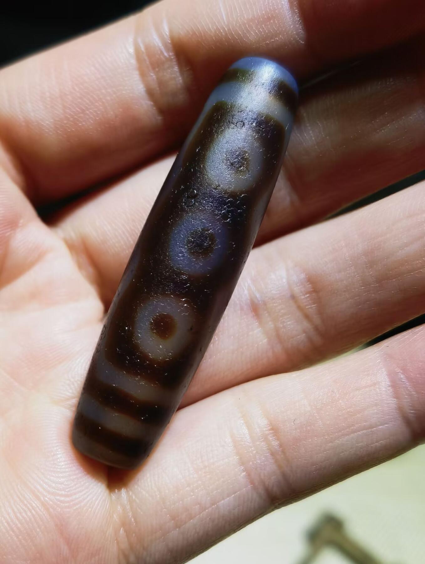 旧藏七眼天珠男女款吊坠挂件锁骨链，熟珠，已玉化包浆，可见天然风化纹马蹄纹等，尺寸:4.8cm*1.2cm