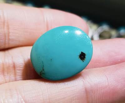 富甲天下松石戒面男女款，蓝绿原矿绿松石，雕工饱满。实物实拍。可代镶嵌。