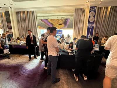 第十三届HKCS香港国际钱币联合展销会2025版中国龙银币领取现场🇭🇰​​