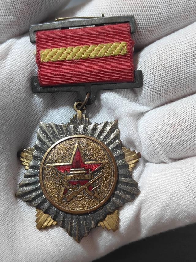 抗美援朝志愿军颁发的五四慰问纪念章！