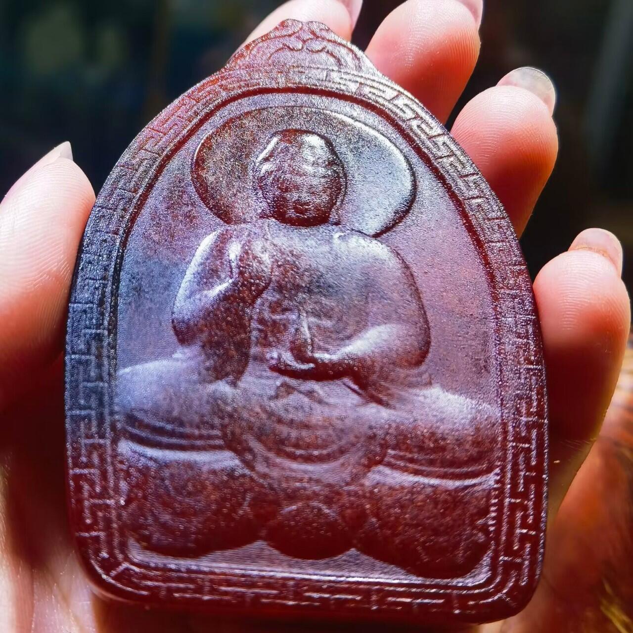 红黑料双面观音牌吊坠挂件男款，黑红料，尺寸:69mm*50mm*12mm