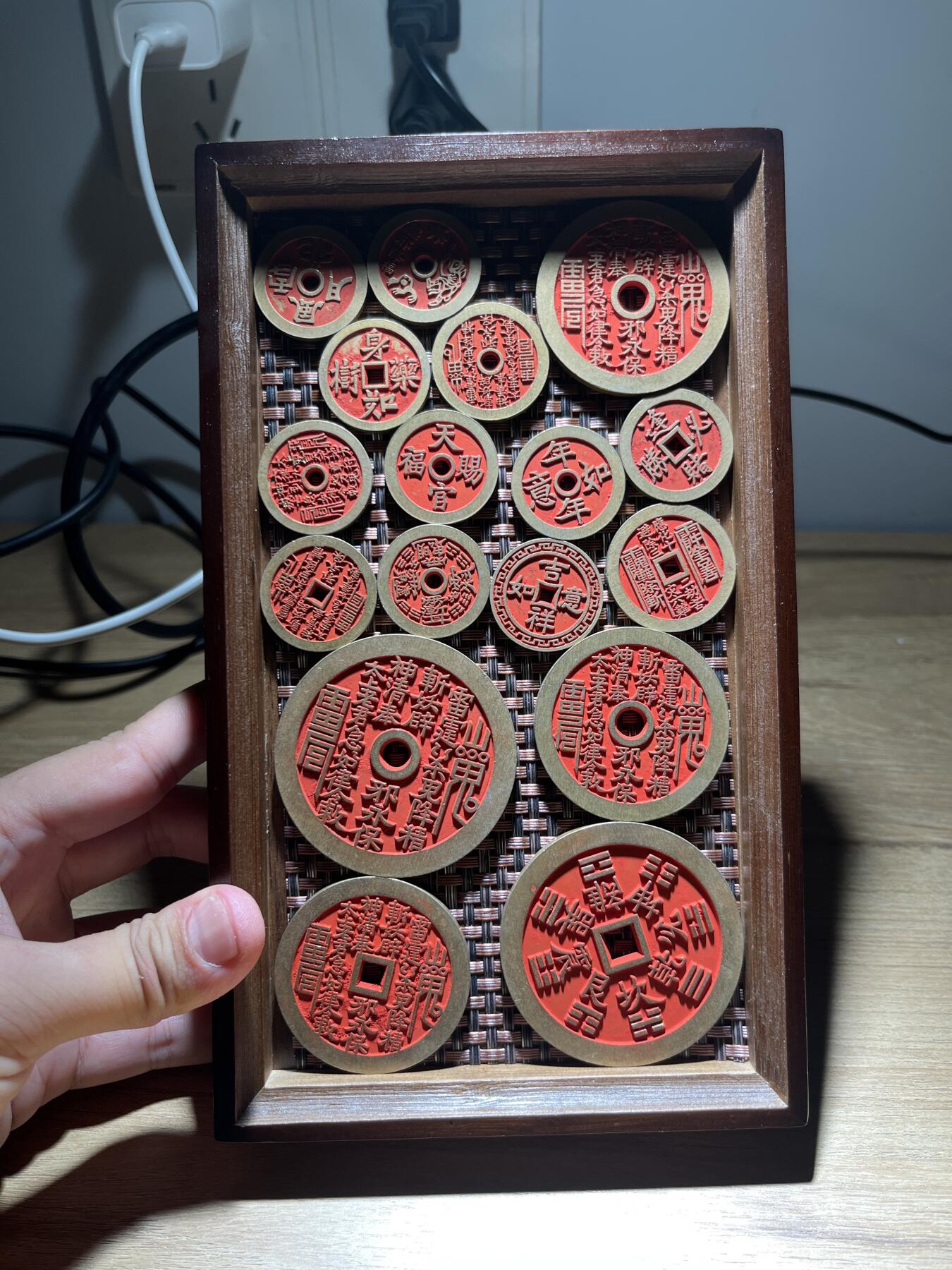 真品价格贵，玩玩工艺品过过瘾也行