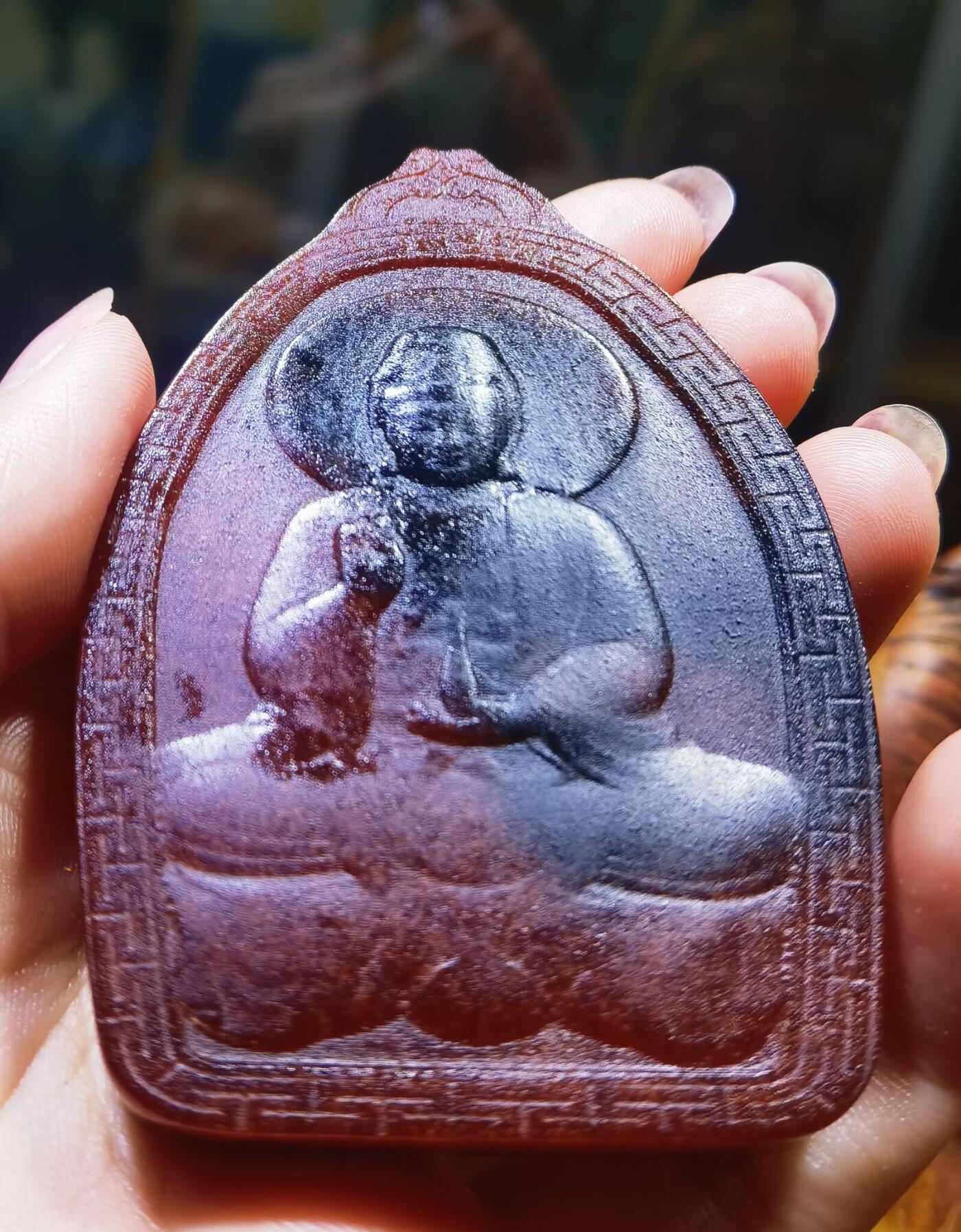 红黑料双面观音牌吊坠挂件男款，黑红料，尺寸:69mm*50mm*12mm