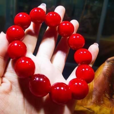 高品质皮珠手串男款佛珠
​十余年珍藏，料子已干透，整体1.8cm个别缩珠到1.7cm+。已稳定！
​手感温润如玉，光滑细腻！个别长度不规圆。微距下可见天然纹路！
​孤品难求！