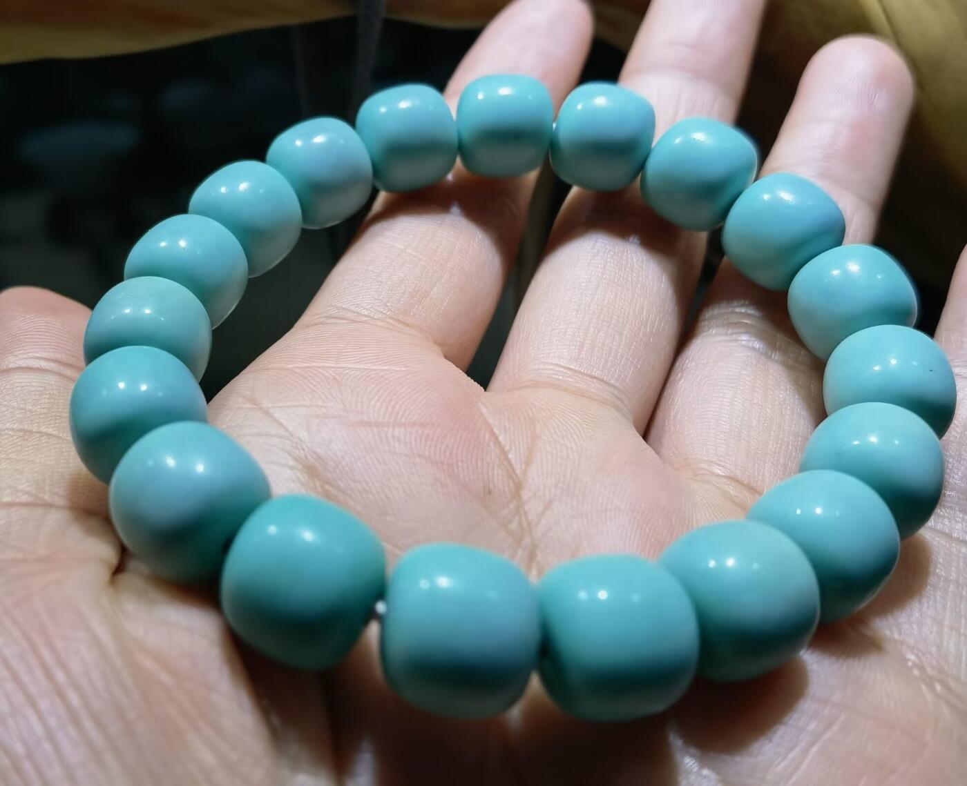 高瓷蓝松石桶珠手串佛珠男女款，高瓷蓝绿松石桶珠手串瓷度极高无铁线无杂质克重:37.2