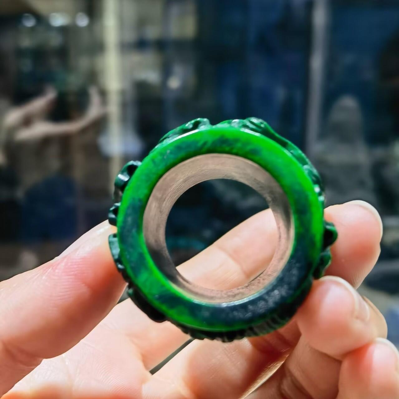 扳指财运亨通龙凤呈祥男款戒指，最早宫廷造办处出品，做佛珠勒子等。指圈：22