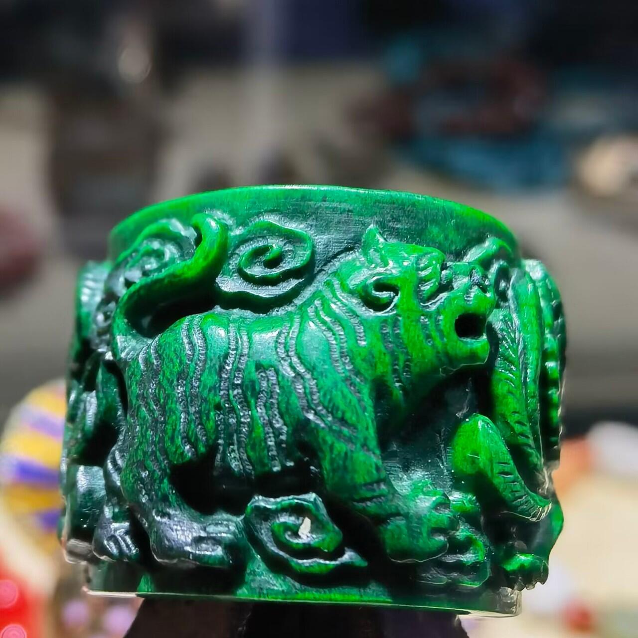 扳指财运亨通龙凤呈祥男款戒指，最早宫廷造办处出品，做佛珠勒子等。指圈：22