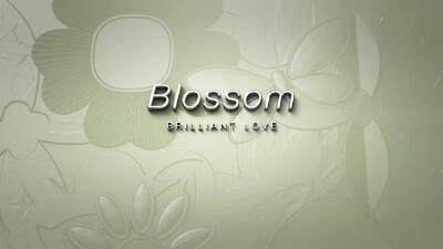 CIT2025年秋季新品-库克2026年爱心之鲜花盛开心形水晶镶嵌银币，20克发行2026枚。