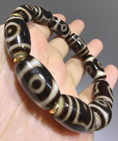 多宝天珠手串佛珠男款，五福、天地、两眼、三眼，​高品质台湾手工珠，胎脂油润，包浆浑厚，尺寸:1.9cm*1.1cm
​