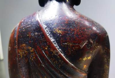 宋代洒金释迦摩尼佛整身佛像摆件乔迁办公佛龛供奉​包浆自然浑厚，包老到代！​佛手食指缺肉图中可见！​尺寸:35cm*20cm