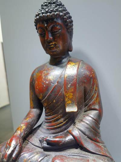 宋代洒金释迦摩尼佛整身佛像摆件乔迁办公佛龛供奉​包浆自然浑厚，包老到代！​佛手食指缺肉图中可见！​尺寸:35cm*20cm