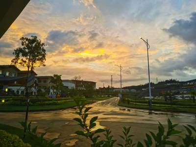 话说倒一版法国法郎200面额是不是有两版，第一版是两个人，印刷完成没有投放销毁了（被扒出发表过不当言