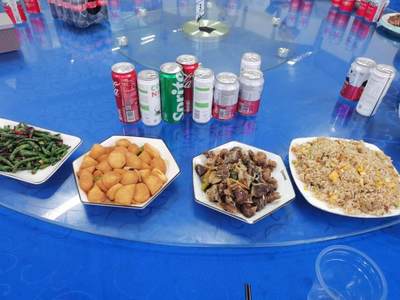 话说倒一版法国法郎200面额是不是有两版，第一版是两个人，印刷完成没有投放销毁了（被扒出发表过不当言