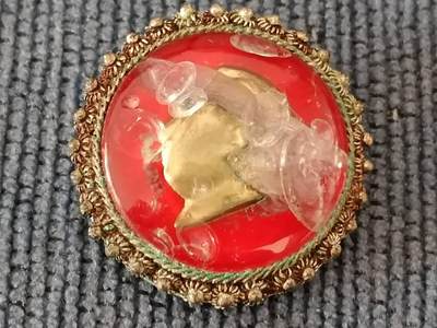 早期掐丝毛主席像章