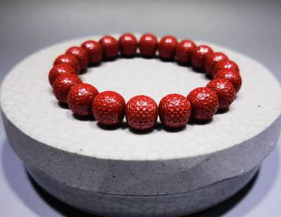 高含量原矿帝王砂钻石面手串佛珠男女款，清新素雅，纯度高磁场大，金属光泽感强。
尺寸：1.0cm
克重：55.3
​