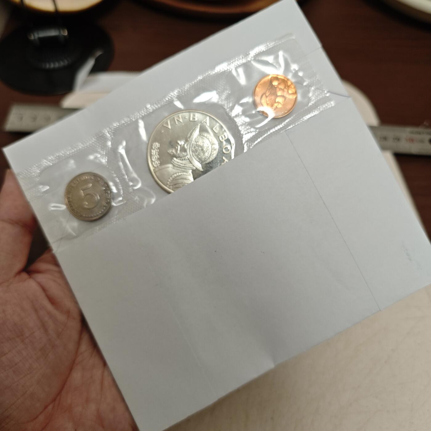 套币包装自己做！