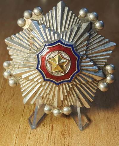 横针版三级国旗勋章，可改转轮版