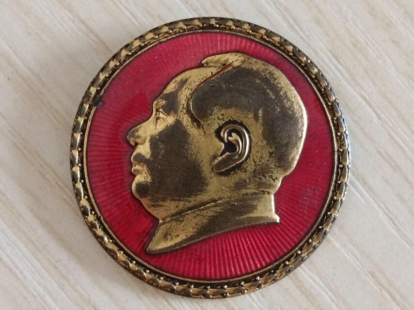 毛主席像章徽章