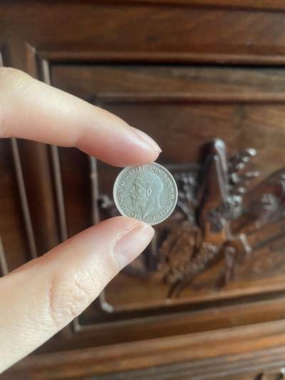 满天都是月光，我却低头看见了幸运6便士