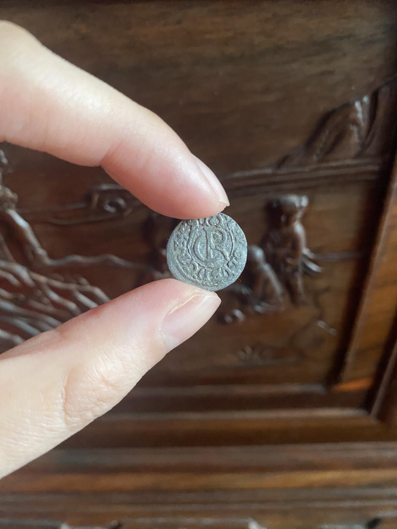 只花100元能买到什么百年打制银币？