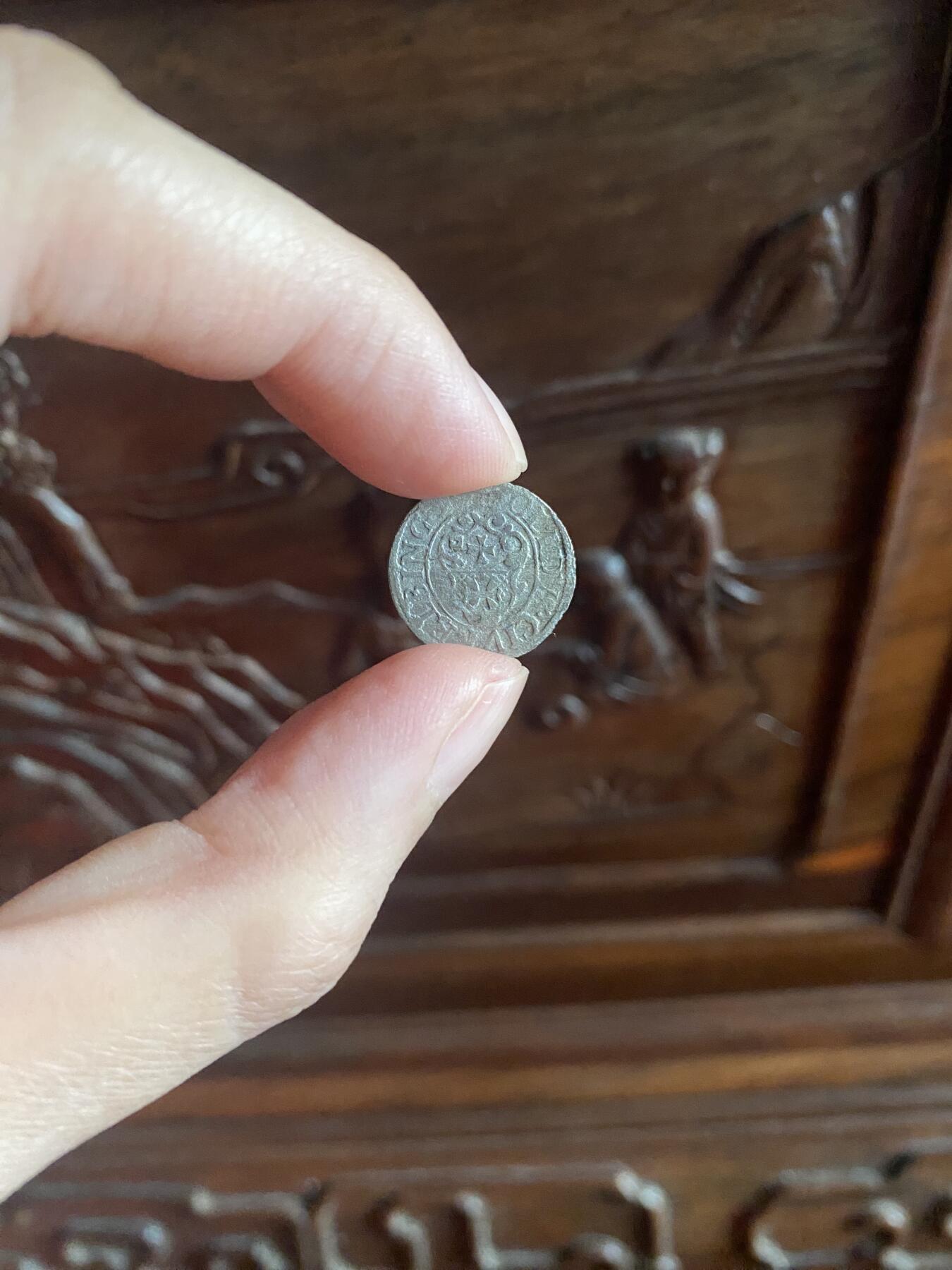 只花100元能买到什么百年打制银币？