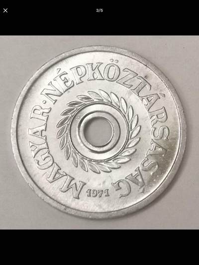 匈牙利的中孔机制币