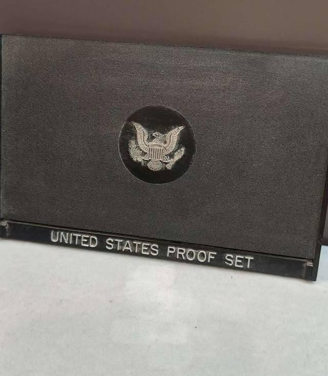 160出一套美国两百周年精致套币