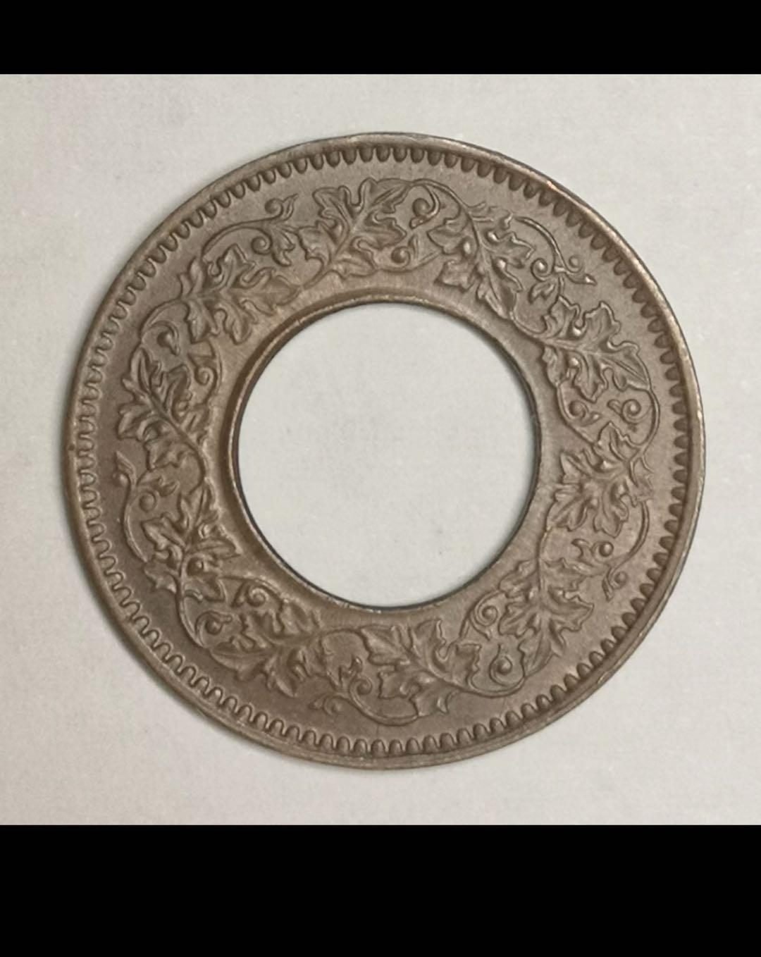 英属印度的中孔机制币