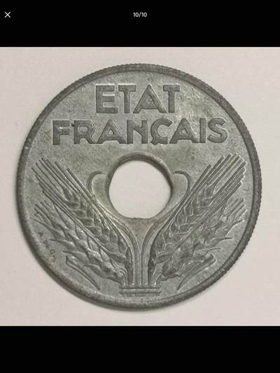 法国的中孔机制币