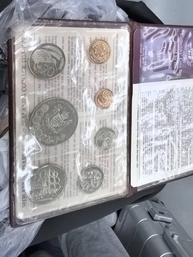 冲积分-新西兰50周年纪念币套币