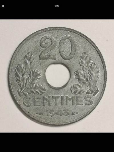 法国的中孔机制币