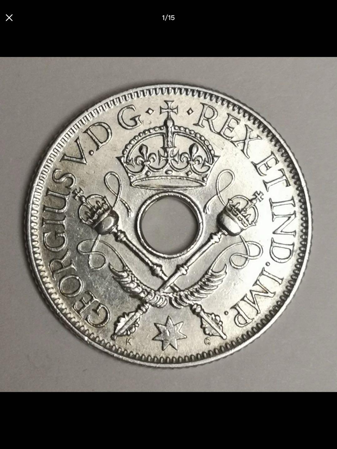 澳属新几内亚的中孔机制币