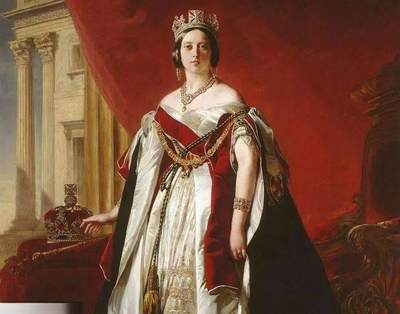 维多利亚与狮子5英镑金币