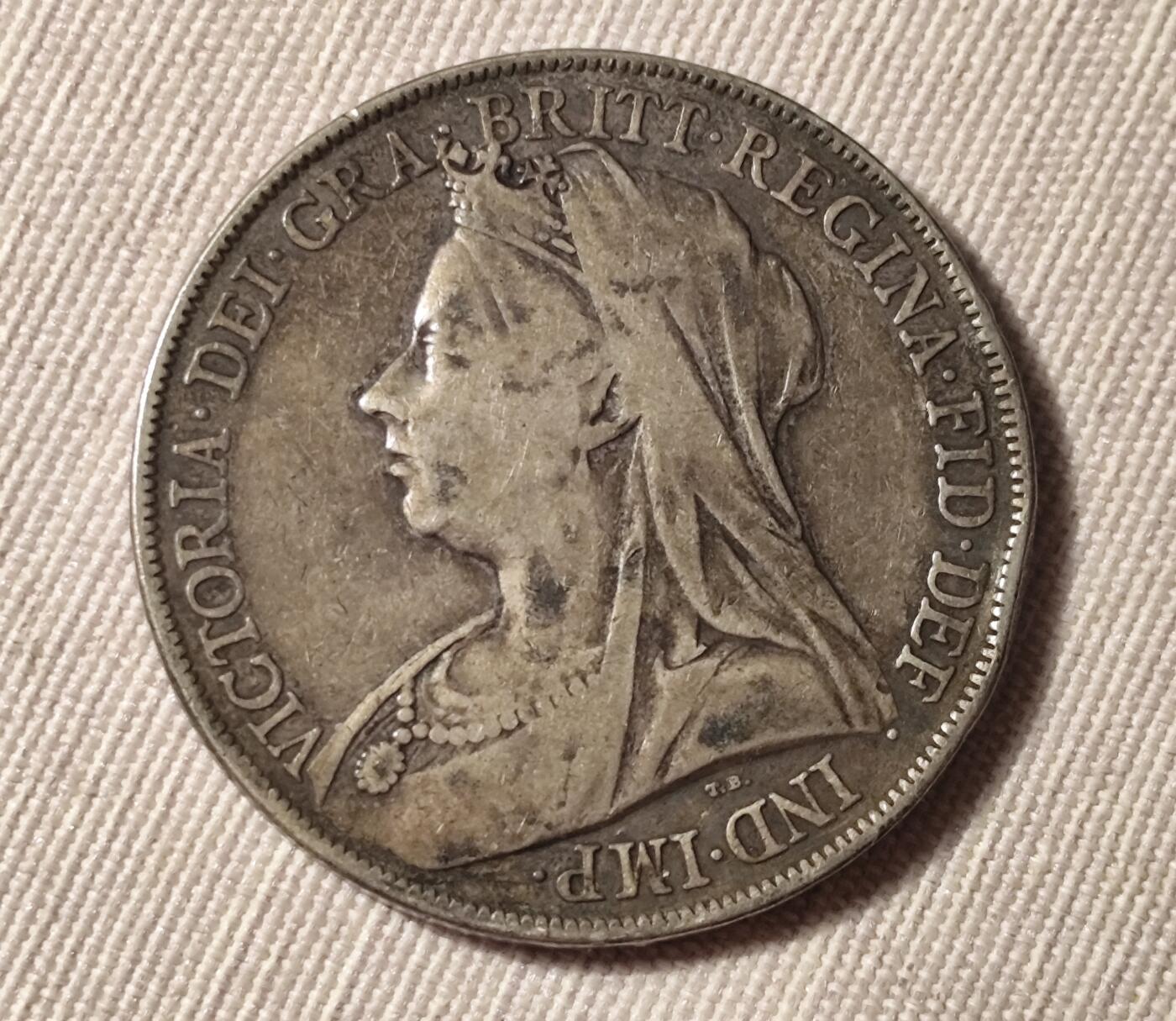 英国1899年维多利亚女王头像“马剑”银币