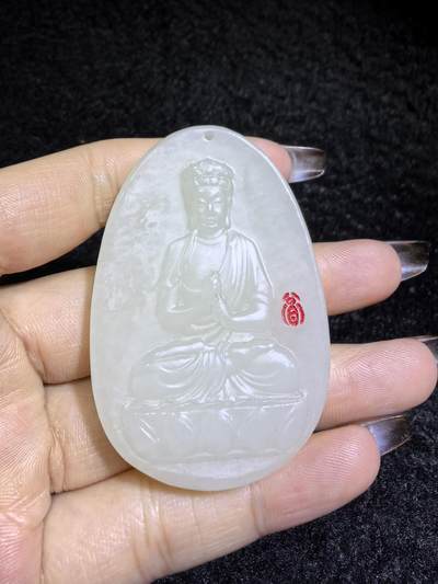 和田大日如来佛祖牌吊坠挂件男女款，结构致密，温润细腻，尺寸：5.7cm*3.8cm*0.7cm克重：34.9g